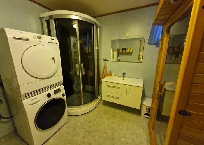 Hybel Med Treningsrom I Apartamento *
